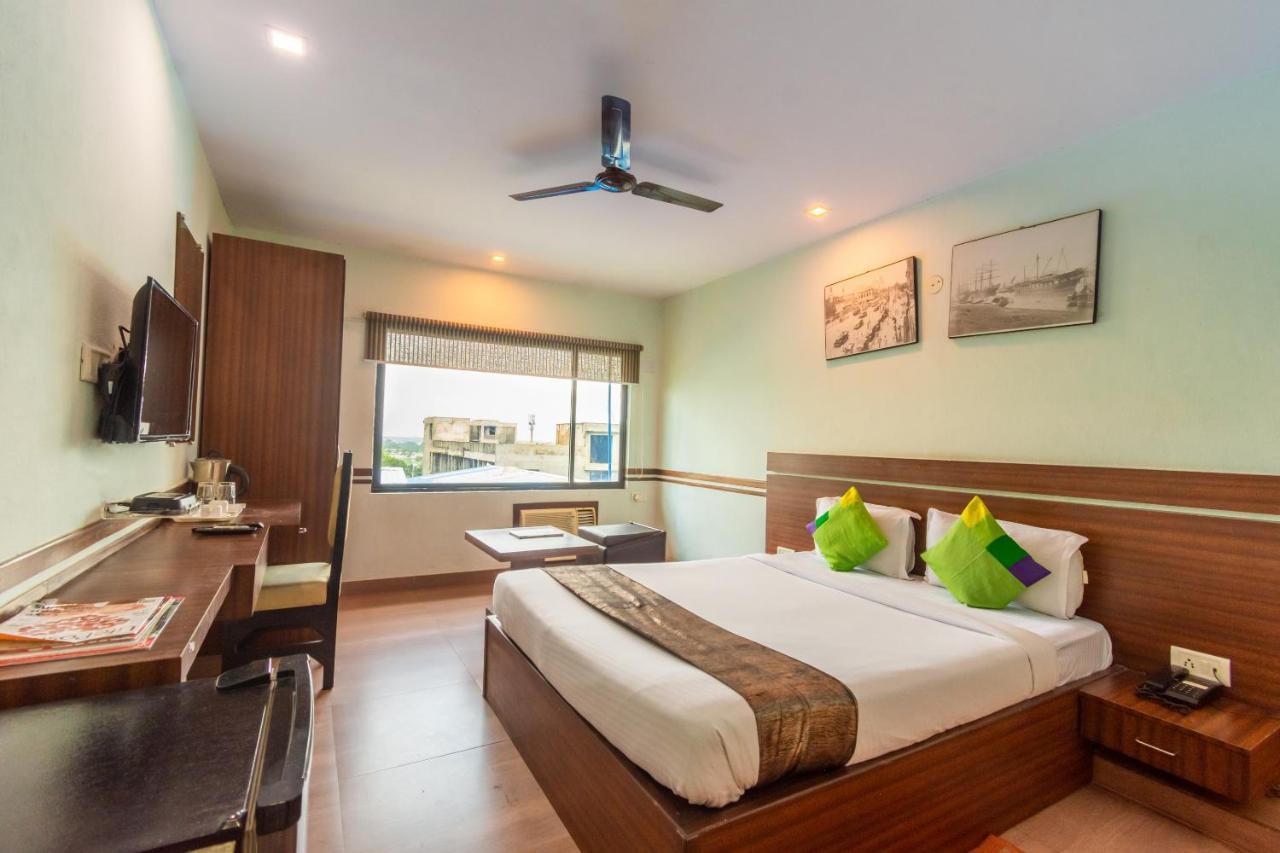 Opiam B&B A Business Hotel Kalküta Dış mekan fotoğraf